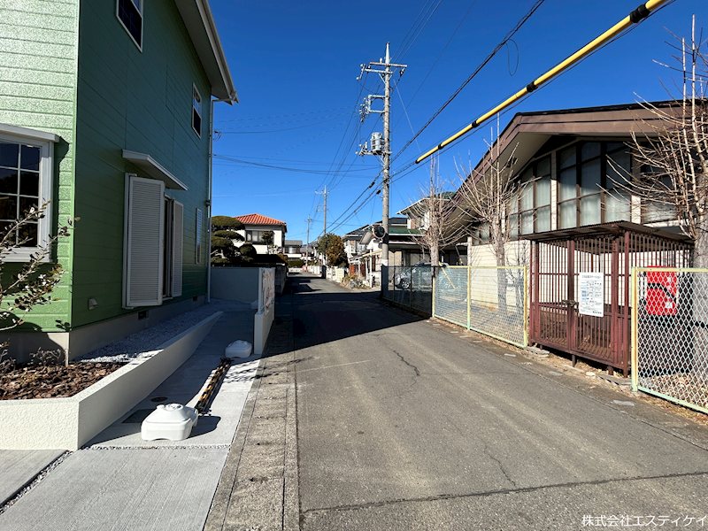 甲斐市中下条　中古 現地写真（前面道路含む現地写真）