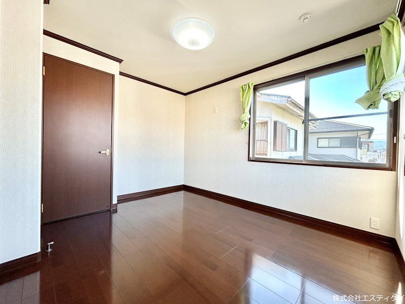 甲斐市富竹新田　中古 内観写真（リビング以外の居室）