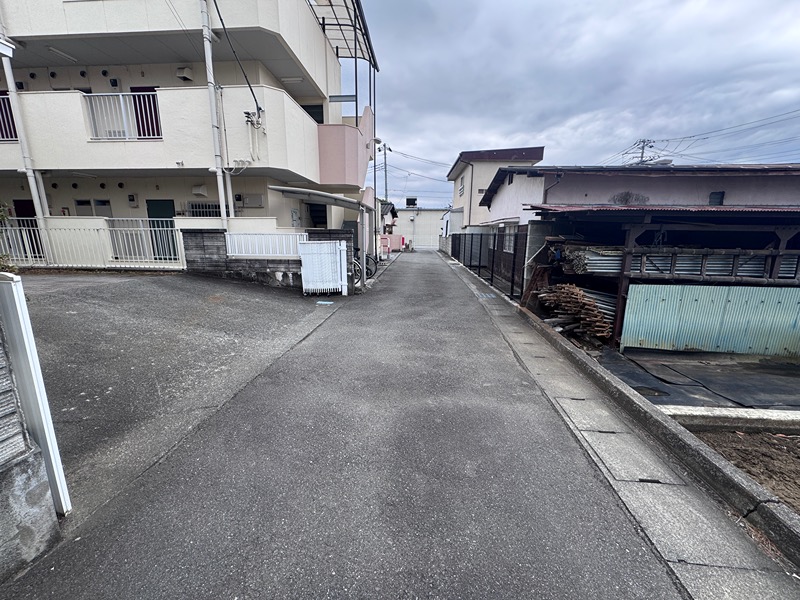 甲府市飯田1丁目　土地 現地写真（前面道路含む現地写真）