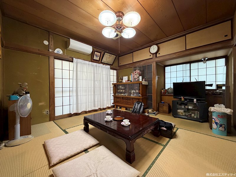 甲府市宝1丁目　中古 内観写真（リビング以外の居室）