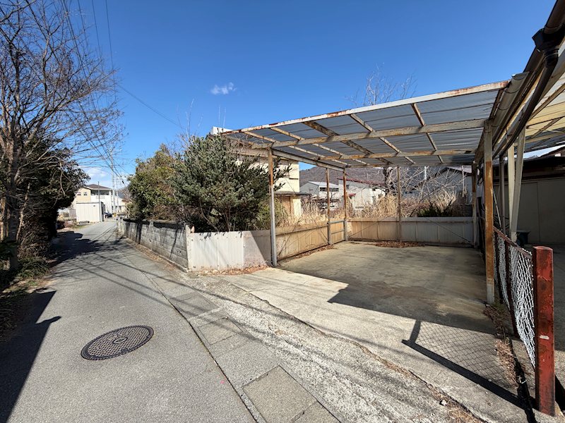 甲府市千塚4丁目　土地 現地写真（前面道路含む現地写真）