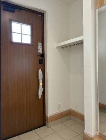 甲斐市龍地全3棟3号棟　新築戸建て  現地写真（玄関）