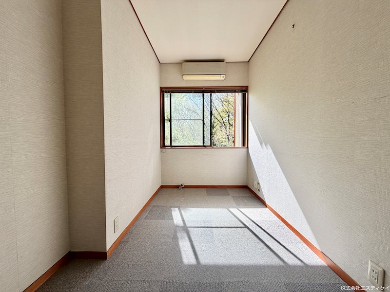 甲府市山宮町　中古 内観写真（リビング以外の居室）