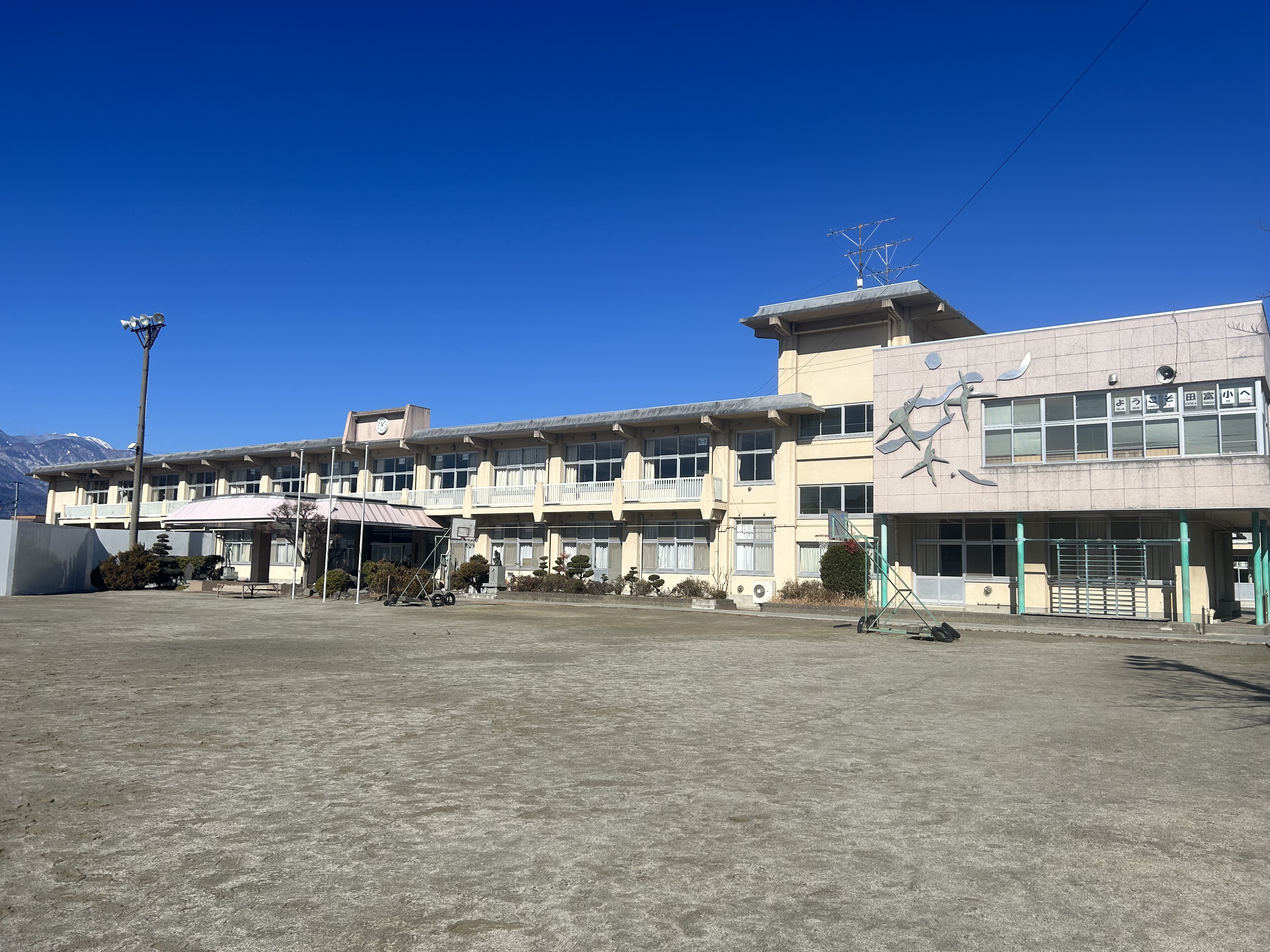 中央市西花輪　中古 小学校