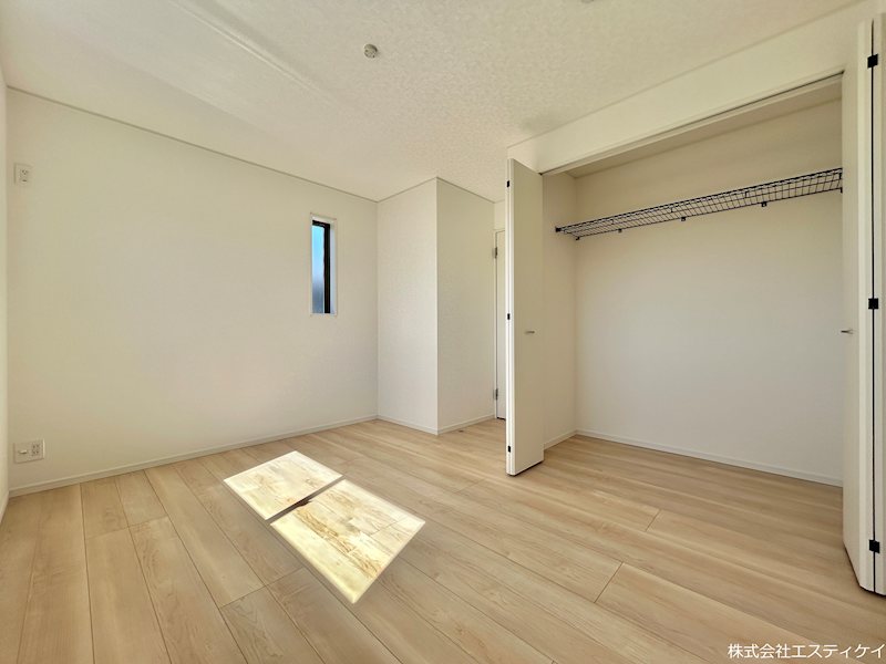 中央市成島第1 1号棟　新築戸建て 内観写真（リビング以外の居室）