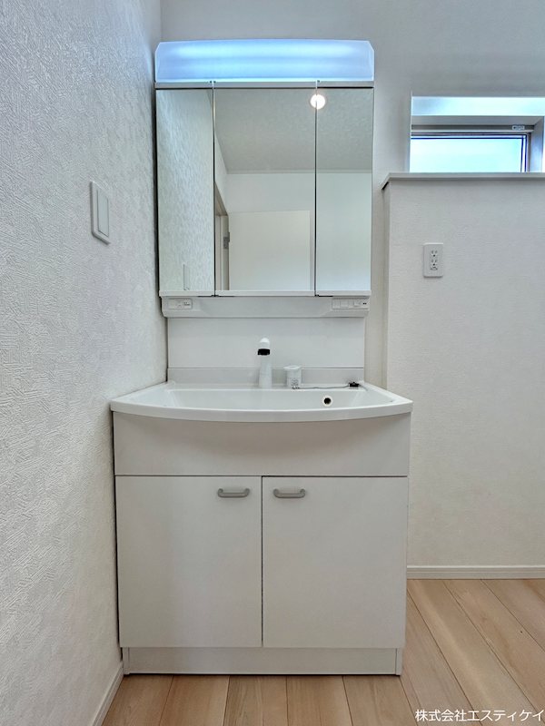 中央市成島第1 1号棟　新築戸建て 内観写真（洗面台・洗面所）