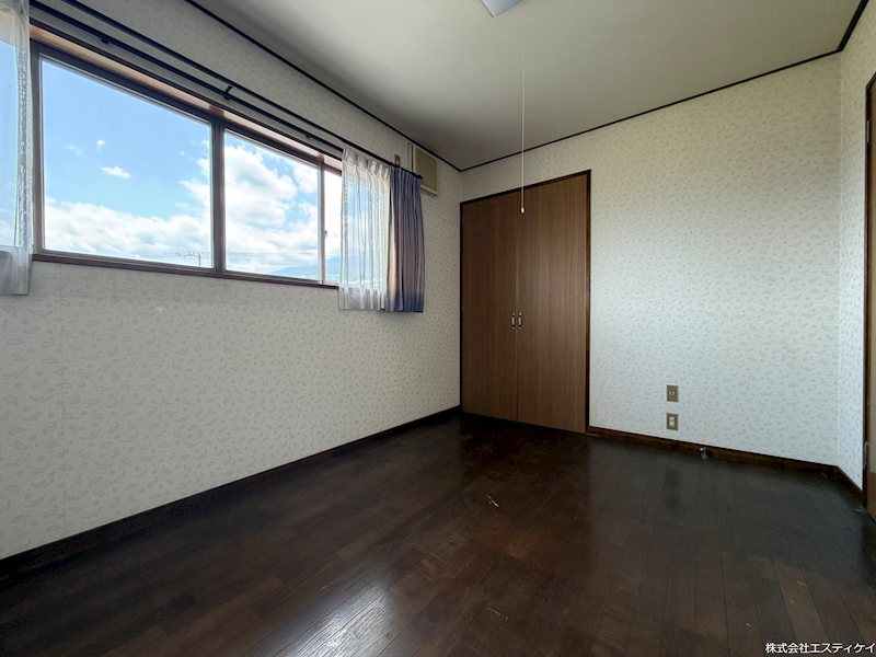 南アルプス市曲輪田　中古 内観写真（リビング以外の居室）