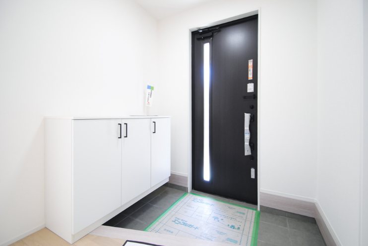甲斐市竜王　中古 現地写真（玄関）