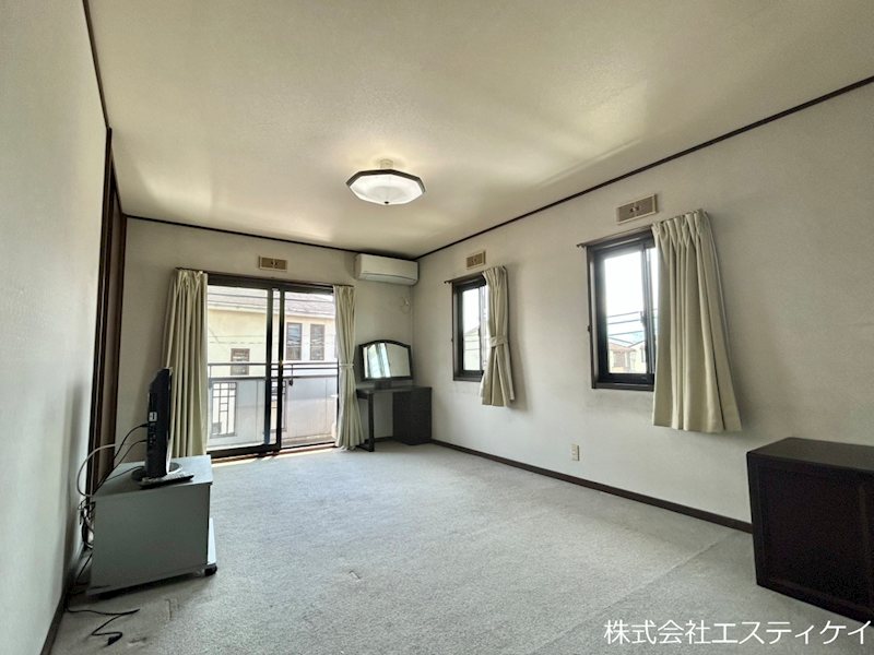 甲府市長松寺町　中古 内観写真（リビング以外の居室）