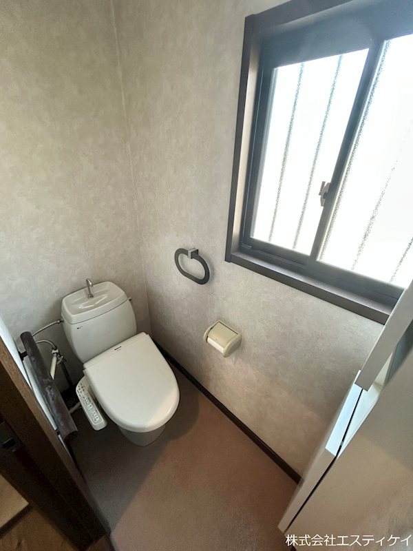 甲府市長松寺町　中古 内観写真（トイレ）