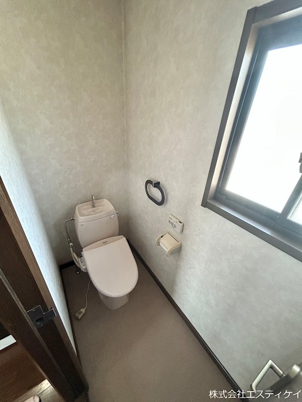 甲府市長松寺町　中古 内観写真（トイレ）