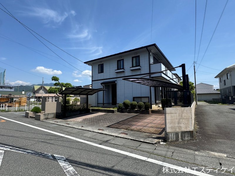 甲府市長松寺町　中古 現地写真