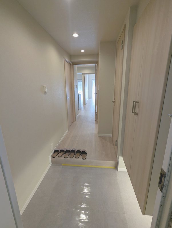 田園キャッスル府中 現地写真（玄関）
