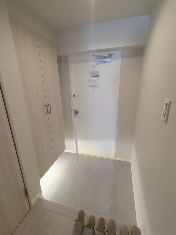 田園キャッスル府中 現地写真（玄関）