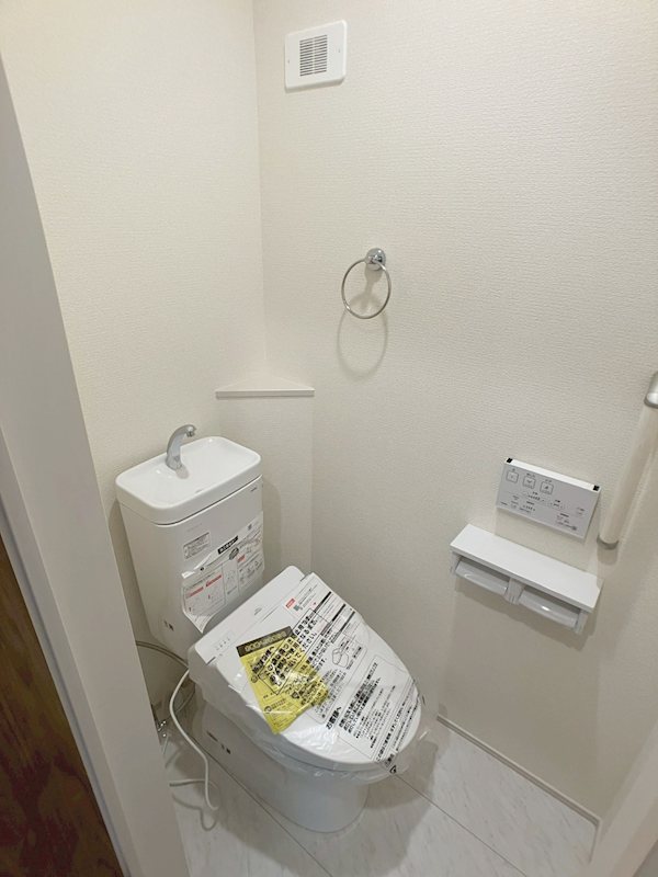 府中市分梅町5丁目　新築戸建 内観写真（トイレ）
