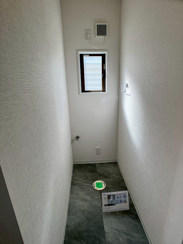 府中市住吉町３丁目戸建 内観写真（トイレ）