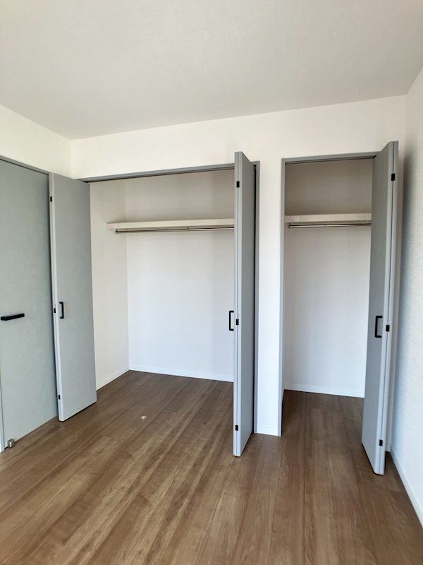 府中市住吉町３丁目戸建 内観写真（収納）