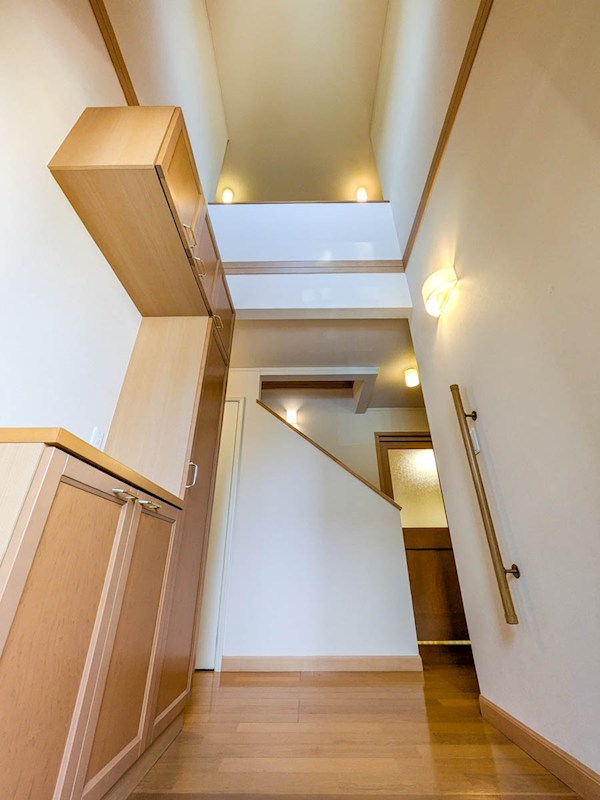 浦安市美浜3丁目戸建 現地写真（玄関）