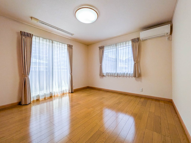 浦安市美浜3丁目戸建 内観写真（リビング以外の居室）