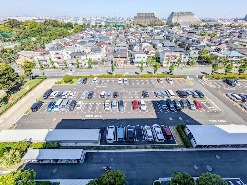 サンコーポ浦安C棟 共用部写真（駐車場）
