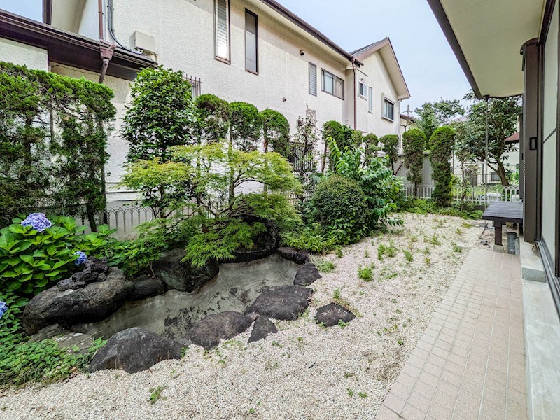 市川市南行徳4丁目戸建 現地写真（庭）