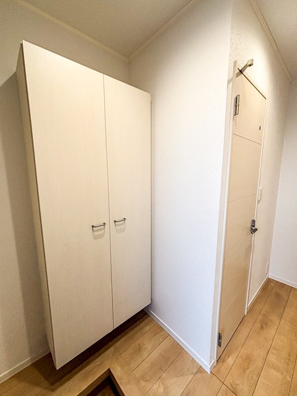 浦安市今川2丁目戸建 現地写真（玄関）