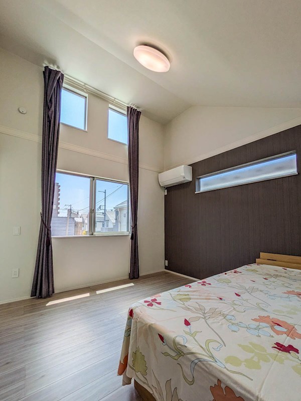 浦安市東野2丁目戸建 内観写真（リビング以外の居室）