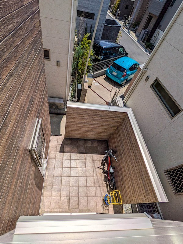 浦安市東野2丁目戸建 現地写真（庭）
