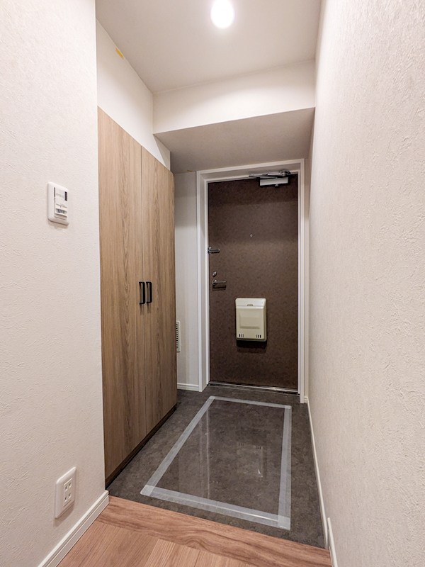 モアステージ新浦安 現地写真（玄関）