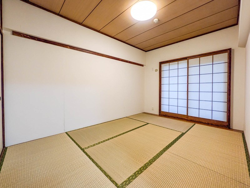 富岡エステート2号棟 内観写真（リビング以外の居室）