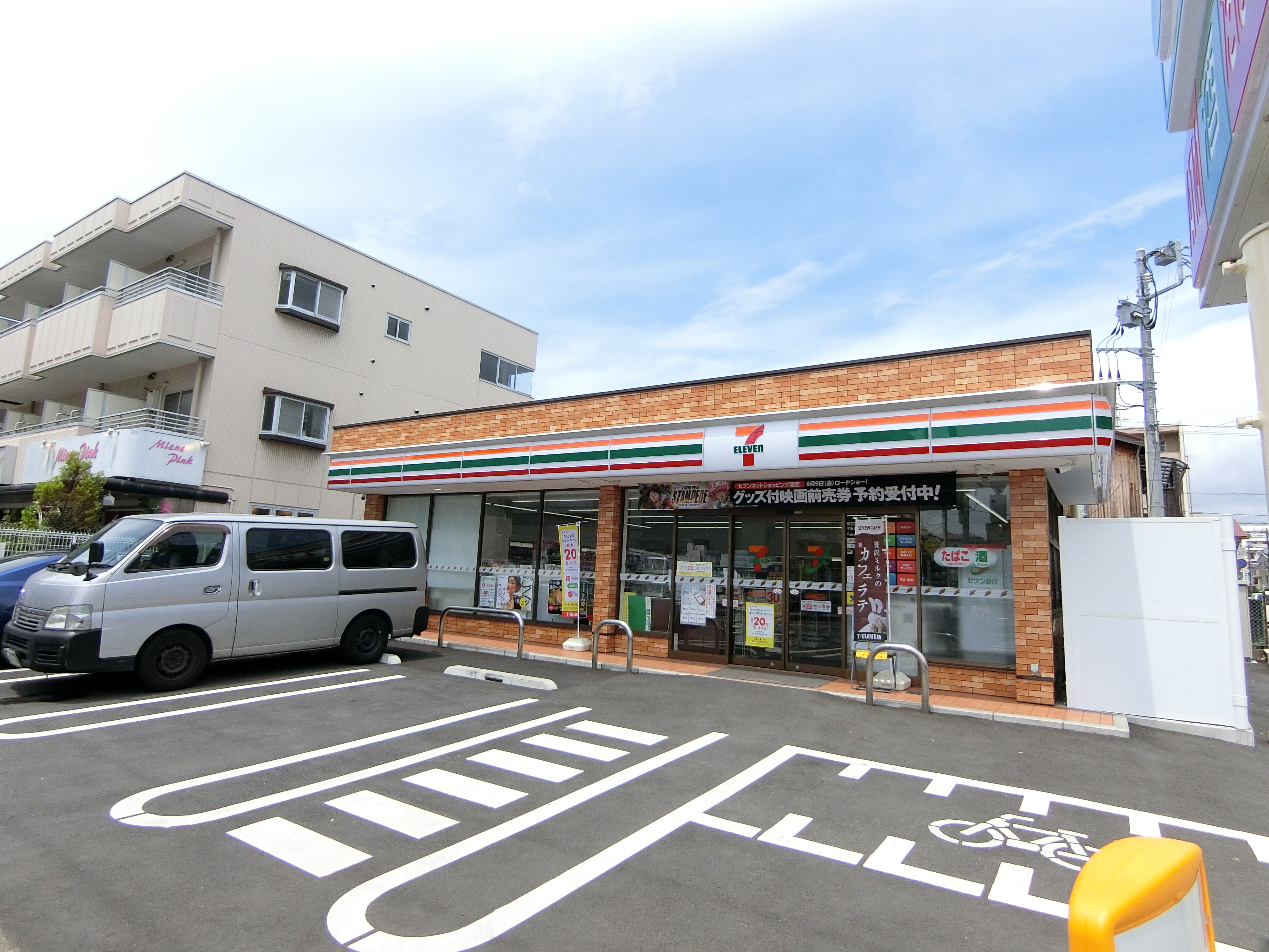 市川市福栄2丁目売りアパート コンビニ