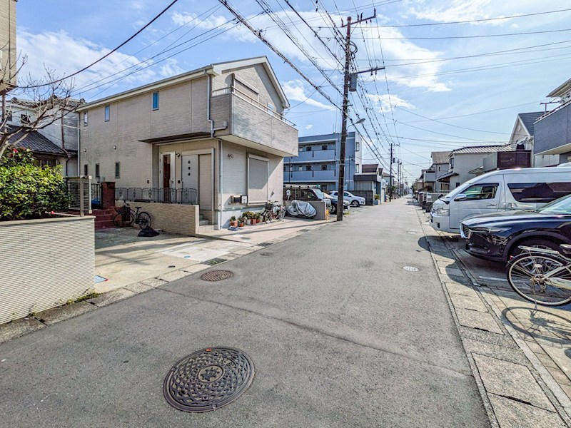 浦安市海楽1丁目戸建 現地写真（前面道路含む現地写真）