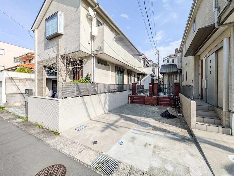 浦安市海楽1丁目戸建 現地写真（駐車場）