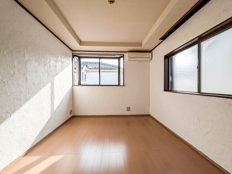 浦安市海楽1丁目戸建 内観写真（リビング以外の居室）