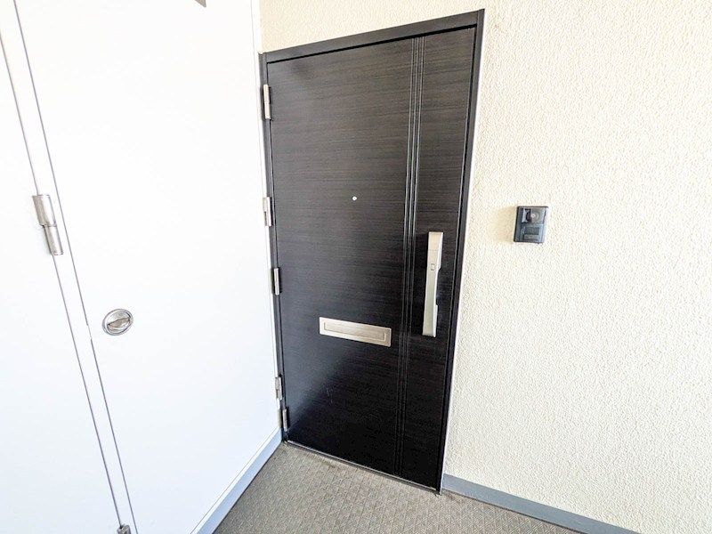 入船西エステート2号棟 現地写真（玄関）