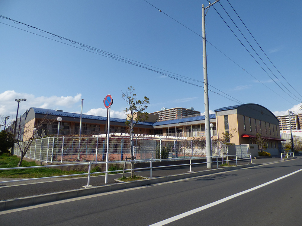 レジアスフォート新浦安B棟 幼稚園