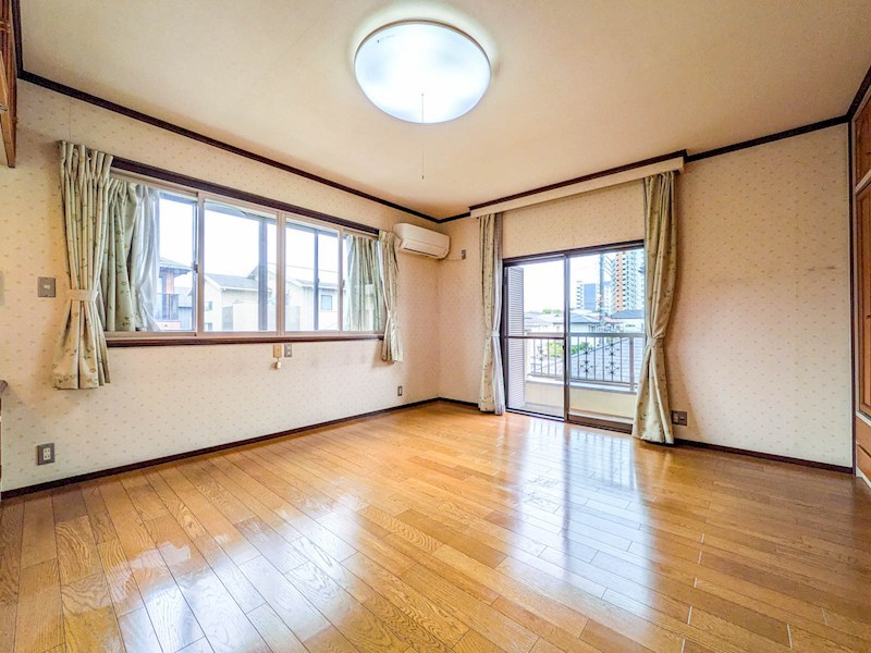 市川市南行徳4丁目戸建 内観写真（リビング以外の居室）