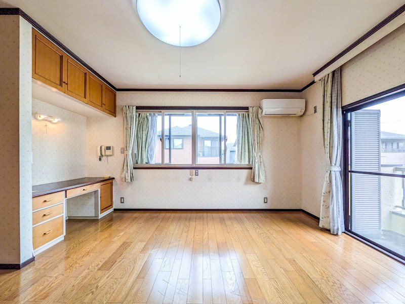 市川市南行徳4丁目戸建 内観写真（リビング以外の居室）