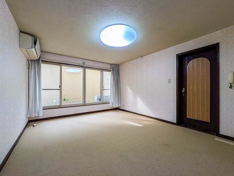市川市南行徳4丁目戸建 内観写真（リビング以外の居室）