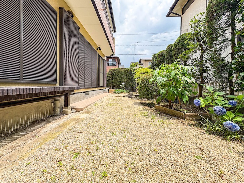 市川市南行徳4丁目戸建 現地写真（庭）