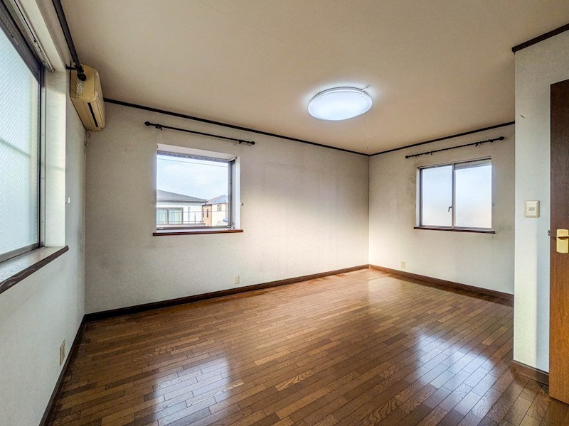 浦安市北栄3丁目戸建 内観写真（リビング以外の居室）