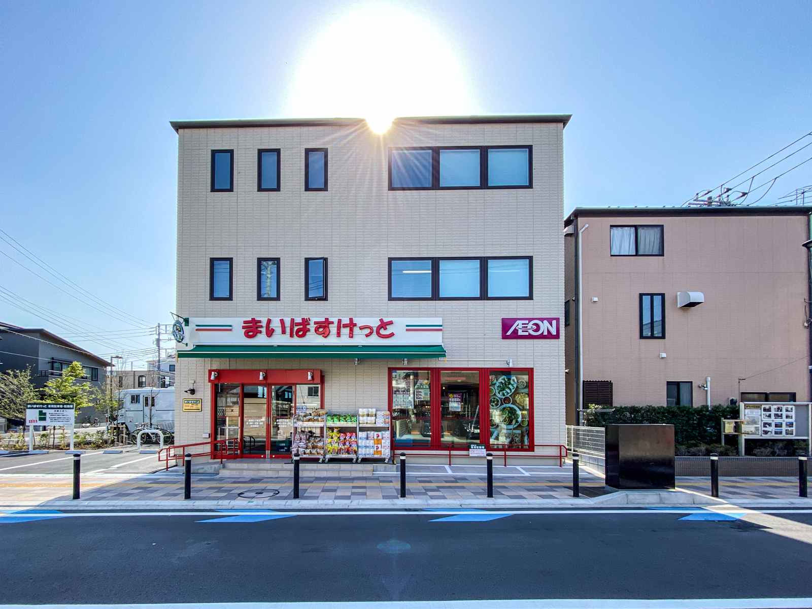浦安市堀江3丁目売りアパート コンビニ