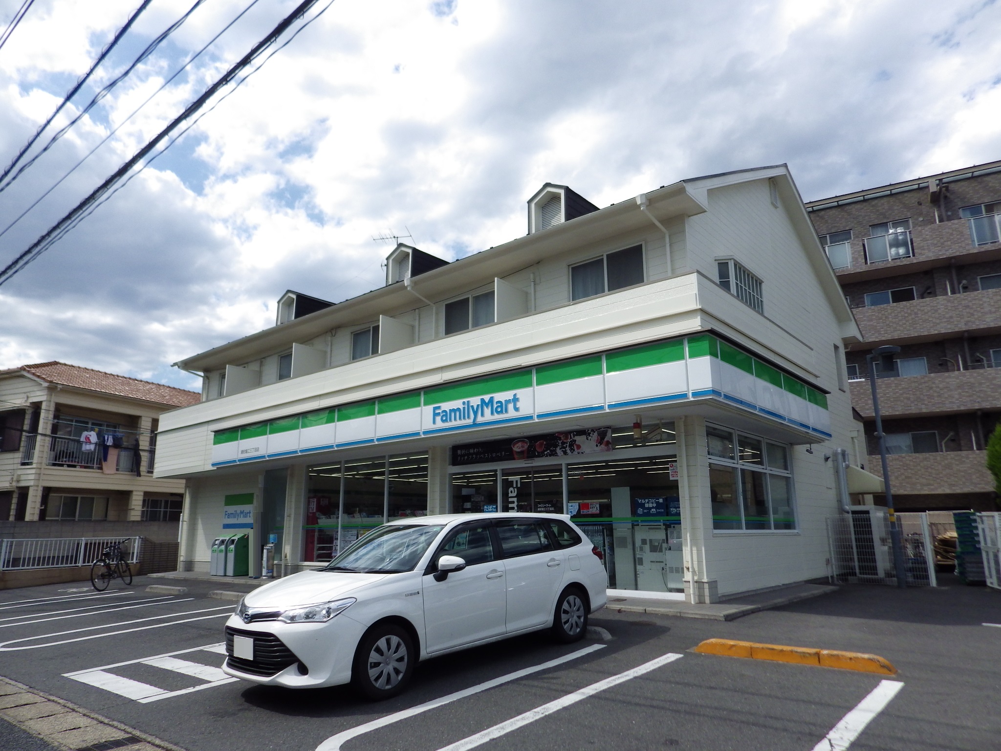 浦安市堀江3丁目売りアパート コンビニ
