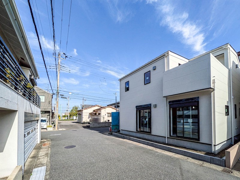 浦安市高洲3丁目新築戸建 現地写真（前面道路含む現地写真）