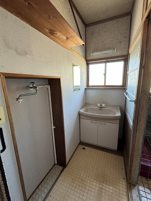 門司区東門司2丁目　中古戸建(UF) 内観写真（洗面台・洗面所）