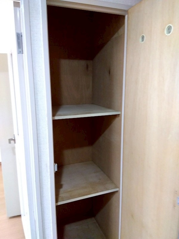 小倉南区朽網西6丁目　エクレール朽網（UF）中古マンション 内観写真（収納）