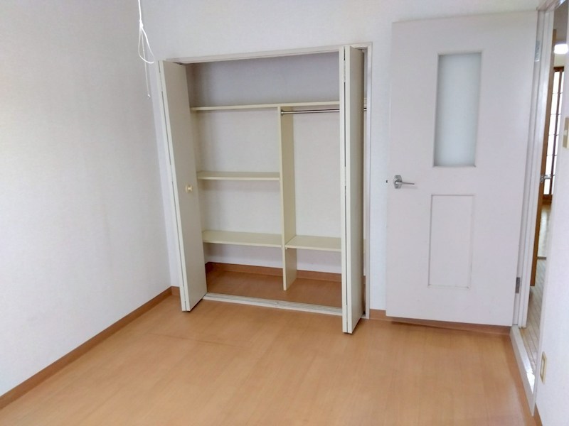 小倉南区朽網西6丁目　エクレール朽網（UF）中古マンション 内観写真（寝室）