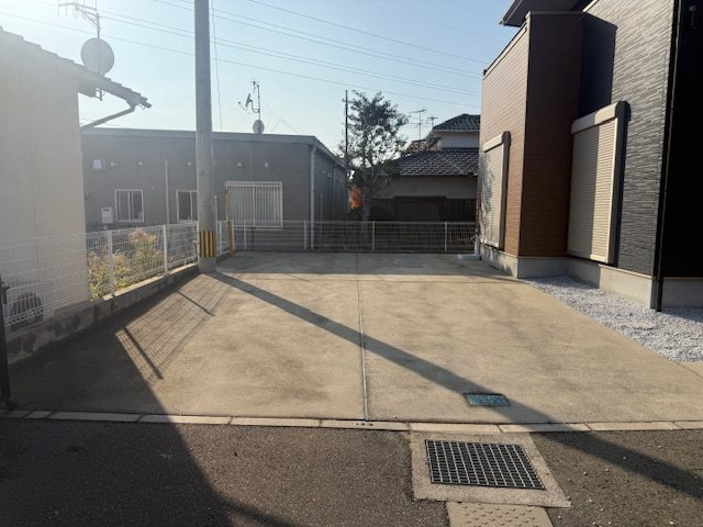 行橋市西泉3丁目　(UF)　中古戸建 現地写真（駐車場）