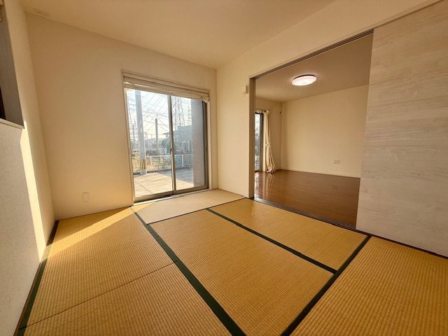 行橋市西泉3丁目　(UF)　中古戸建 内観写真（リビング以外の居室）
