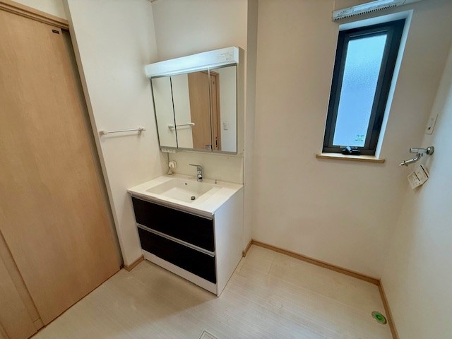 門司区吉志新町3丁目（UF)中古戸建 内観写真（洗面台・洗面所）